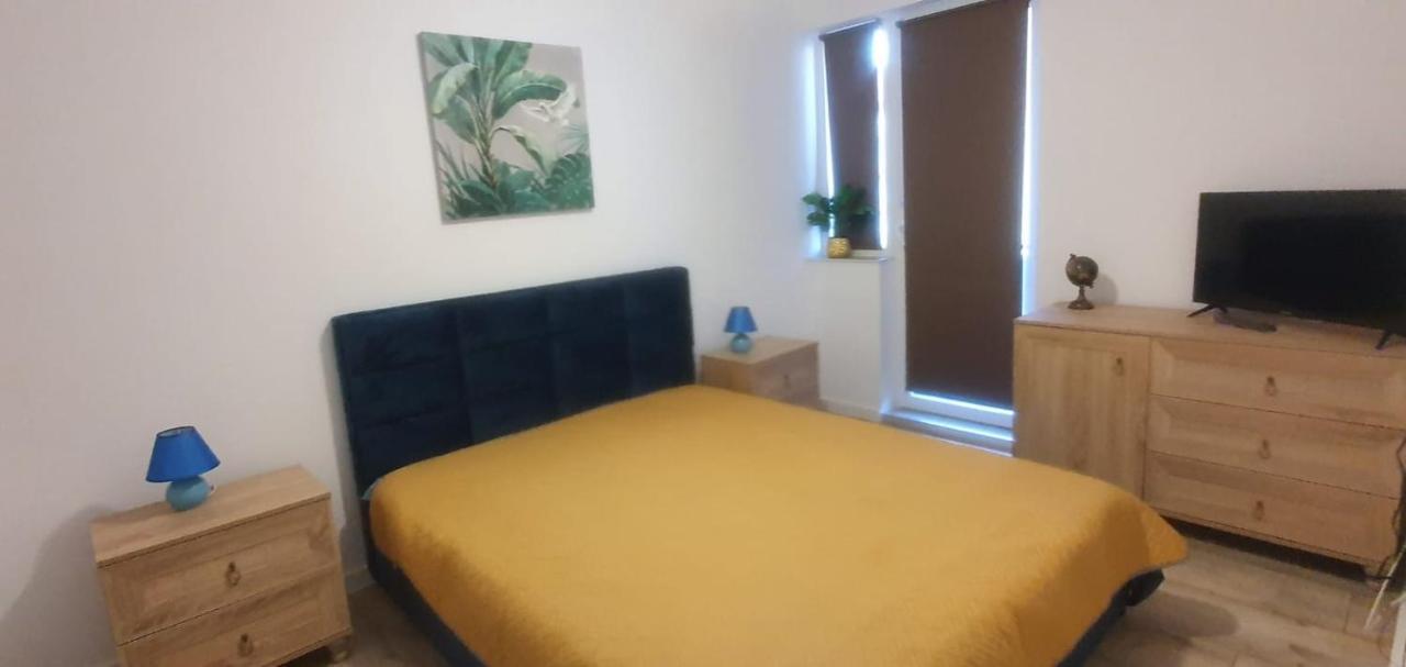 Viv Apartments 210 Флорешты Экстерьер фото