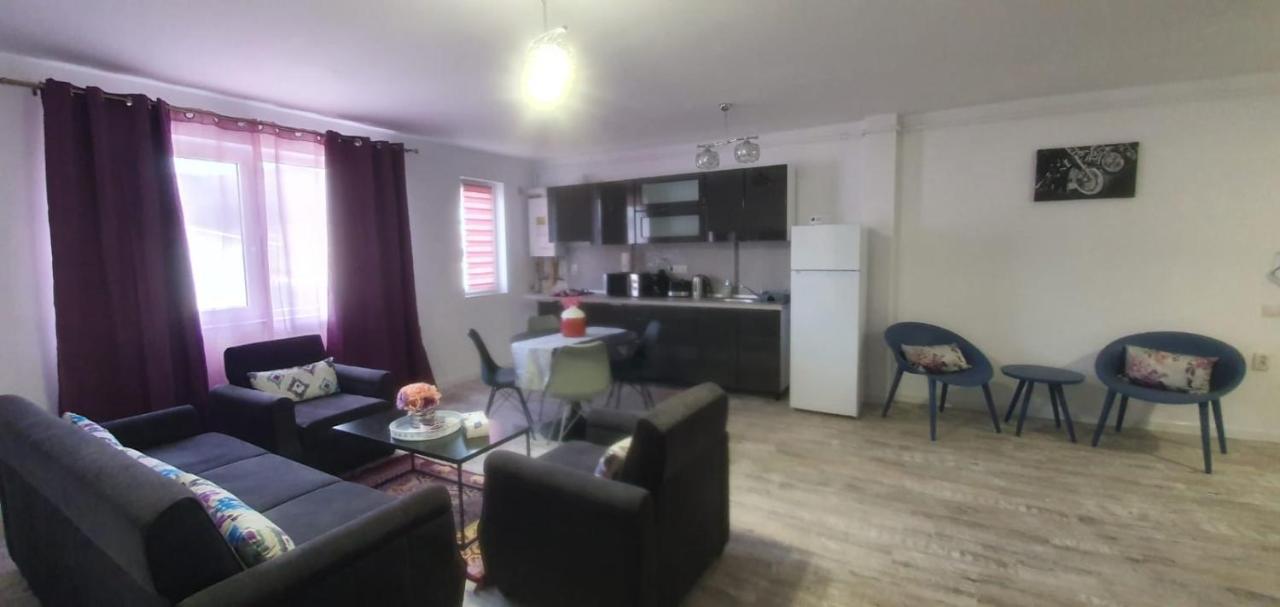 Viv Apartments 210 Флорешты Экстерьер фото