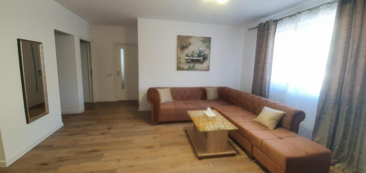 Viv Apartments 210 Флорешты Экстерьер фото